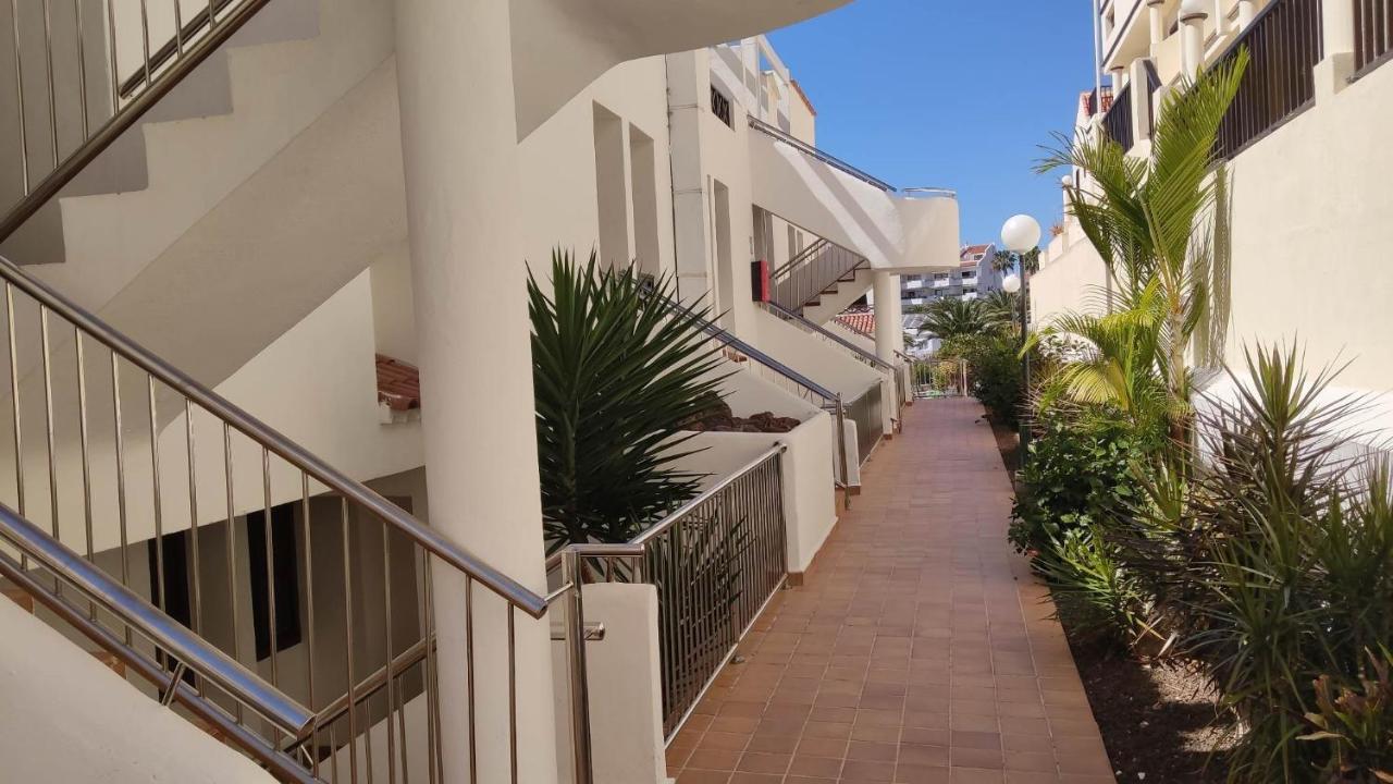 Under The Lime, Beautiful Apartment Los Cristianos Лос Кристианос Екстериор снимка