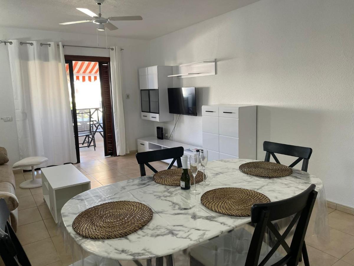 Under The Lime, Beautiful Apartment Los Cristianos Лос Кристианос Екстериор снимка